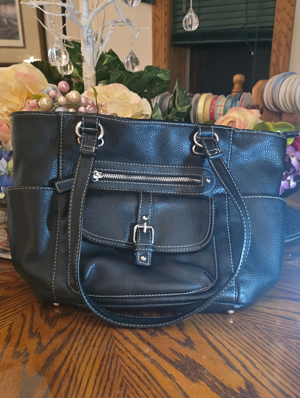 Signature Bonded Leathet Shoulder Bag